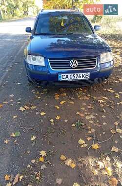 Универсал Volkswagen Passat 2000 в Умани