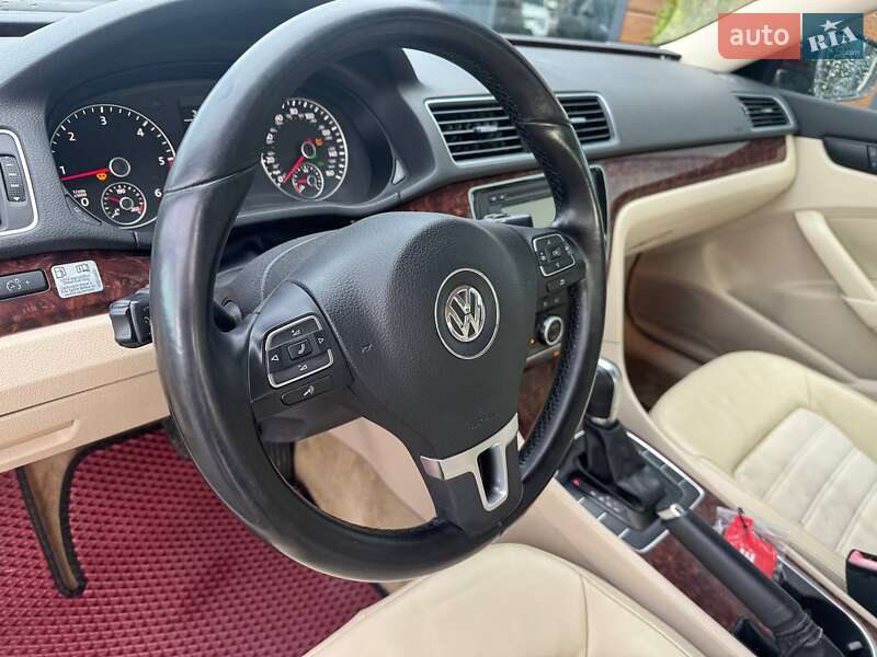 Седан Volkswagen Passat 2013 в Ровно фото 12 Седан Volkswagen Passat 2013 в Ровно