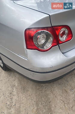 Седан Volkswagen Passat 2006 в 