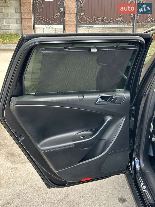 Универсал Volkswagen Passat 2006 в Ровно