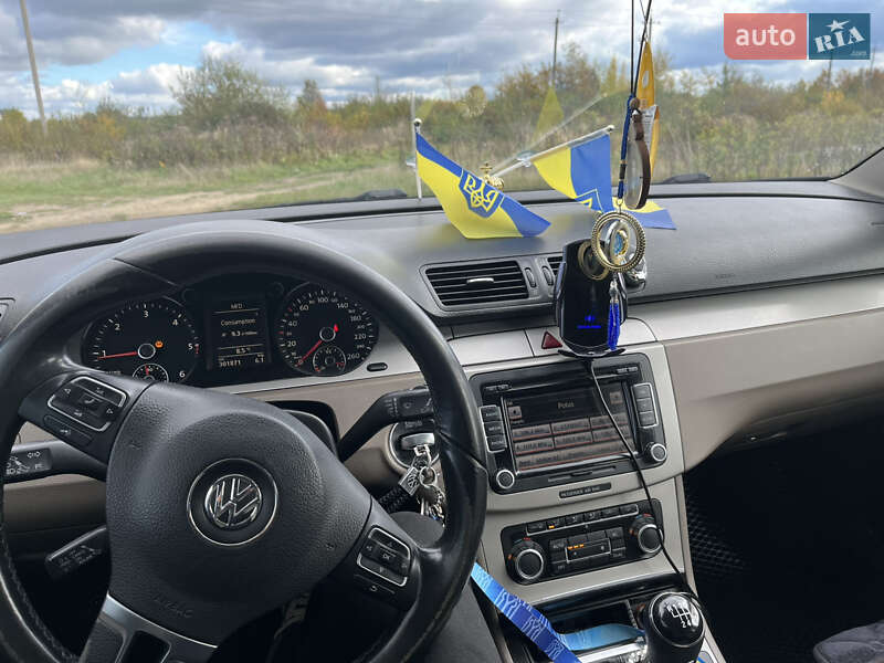 Универсал Volkswagen Passat 2010 в Калуше фото 10 Универсал Volkswagen Passat 2010 в Калуше