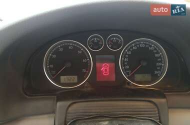 Седан Volkswagen Passat 2003 в 