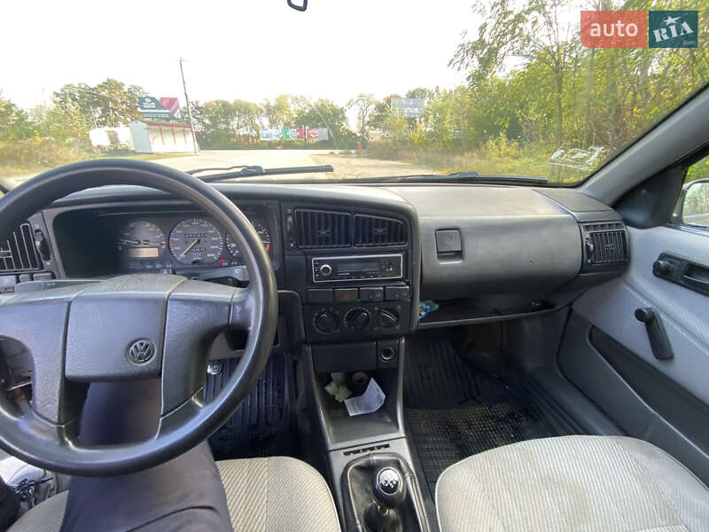 Седан Volkswagen Passat 1989 в Черновцах