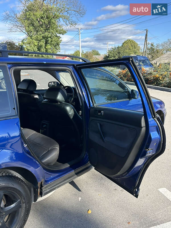 Універсал Volkswagen Passat 2001 в Бородянці