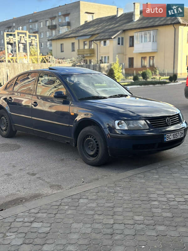 Седан Volkswagen Passat 1997 в Львові