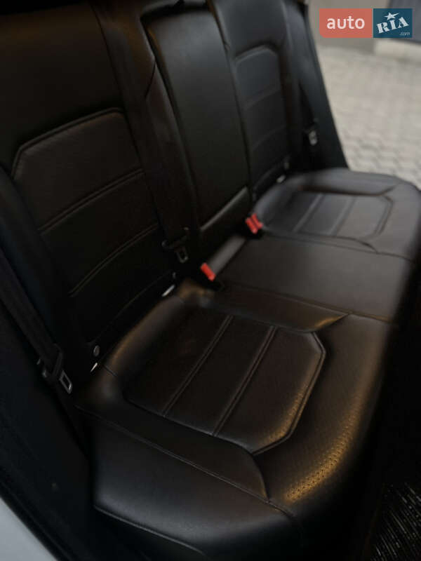 Седан Volkswagen Passat 2016 в Ивано-Франковске фото 36 Седан Volkswagen Passat 2016 в Ивано-Франковске