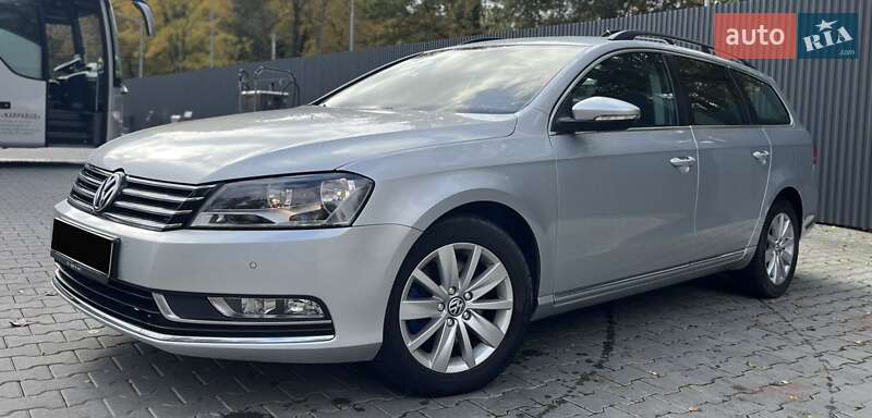 Универсал Volkswagen Passat 2011 в Дрогобыче