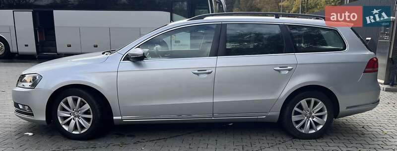 Универсал Volkswagen Passat 2011 в Дрогобыче