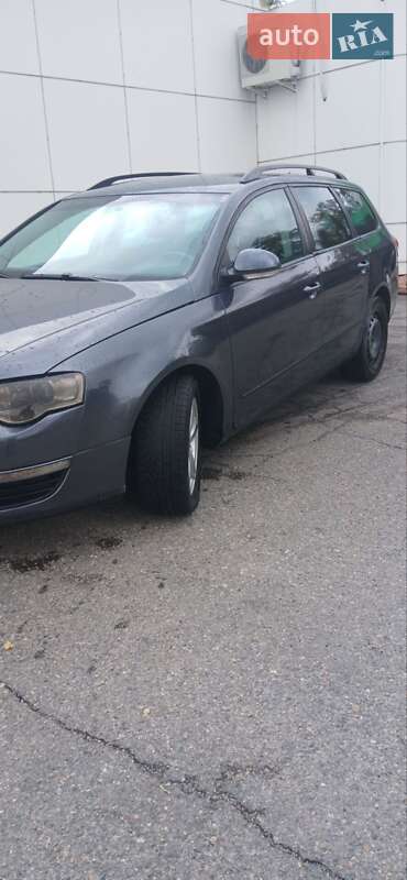 Универсал Volkswagen Passat 2008 в Кропивницком