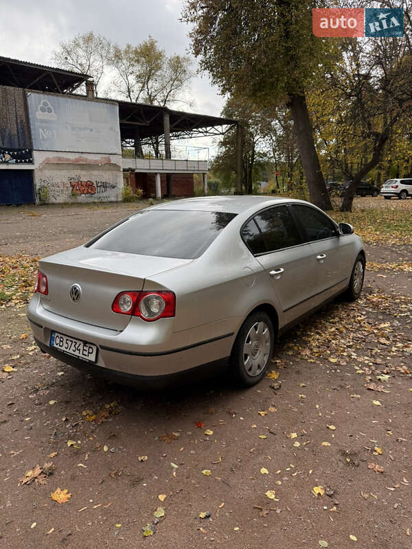 Седан Volkswagen Passat 2006 в Чернигове