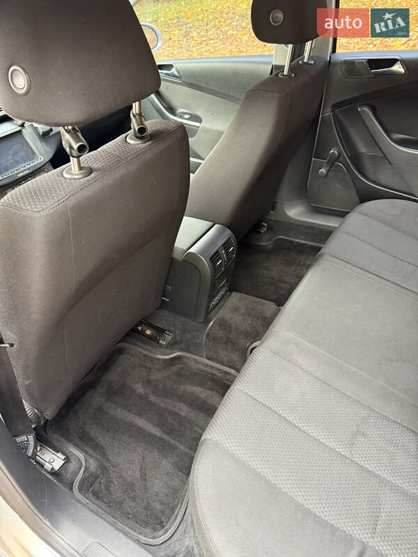 Седан Volkswagen Passat 2006 в Чернигове