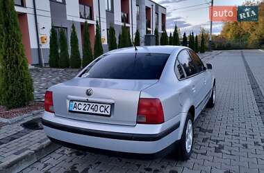 Седан Volkswagen Passat 1998 в 