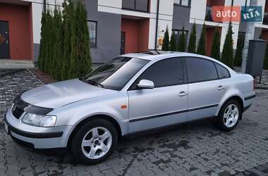 Седан Volkswagen Passat 1998 в 