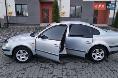 Седан Volkswagen Passat 1998 в 