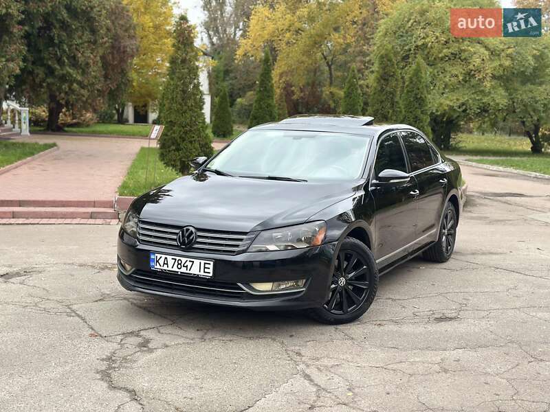 Седан Volkswagen Passat 2011 в Киеве