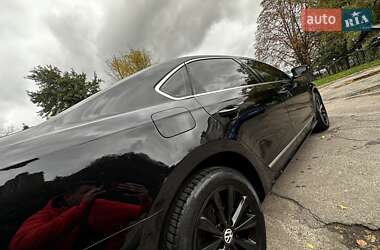 Седан Volkswagen Passat 2011 в 