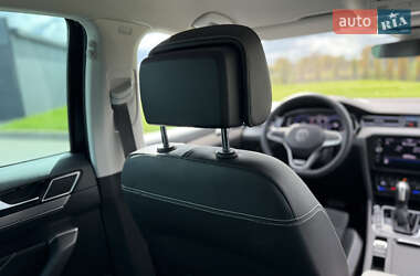 Седан Volkswagen Passat 2020 в 
