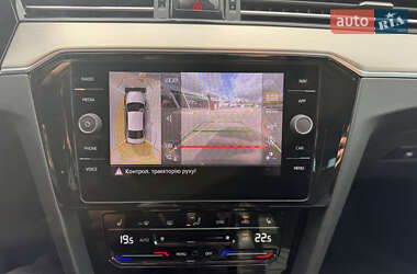 Седан Volkswagen Passat 2020 в 