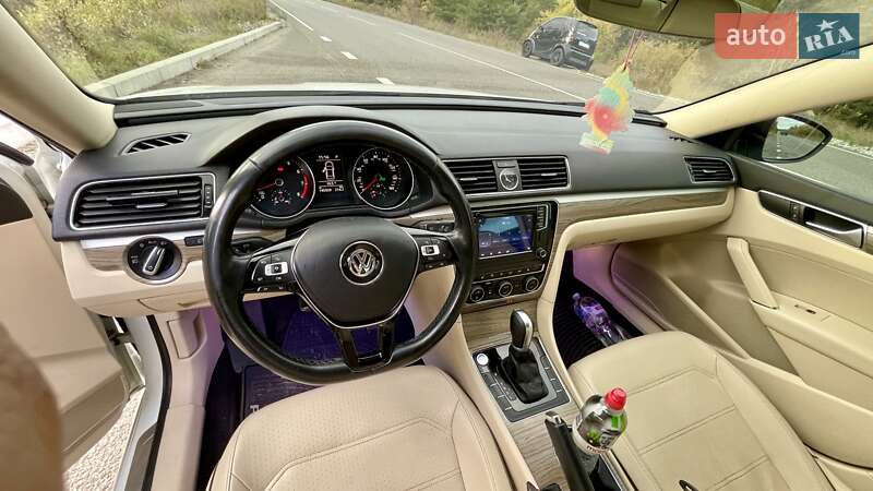 Седан Volkswagen Passat 2016 в Каменском