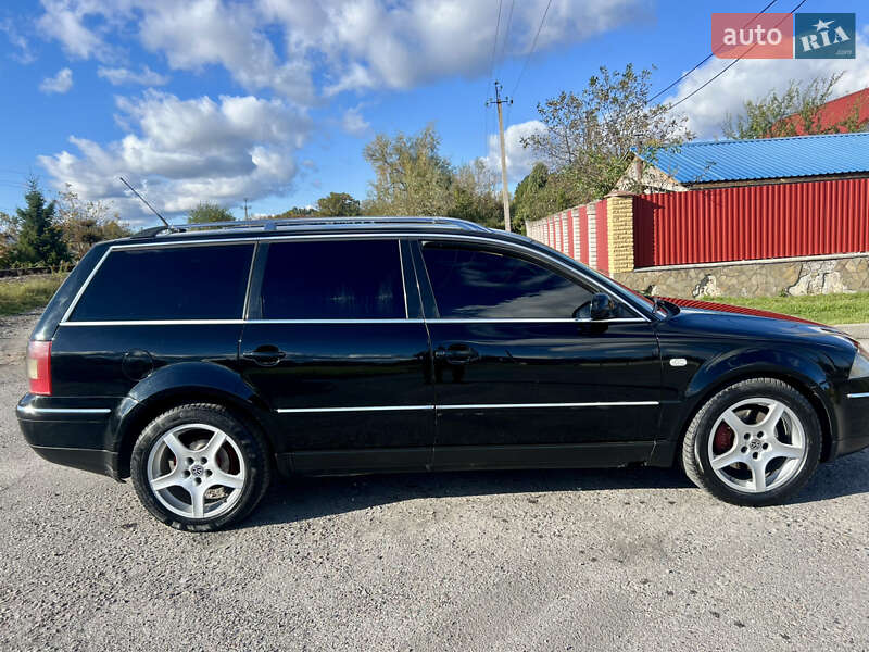 Универсал Volkswagen Passat 2003 в Звягеле