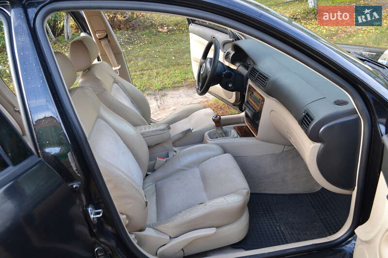 Седан Volkswagen Passat 2000 в Чутове