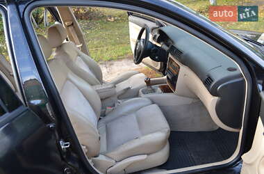 Седан Volkswagen Passat 2000 в 