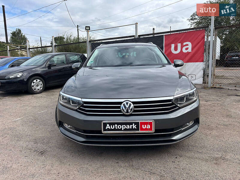 Універсал Volkswagen Passat 2017 в Запоріжжі