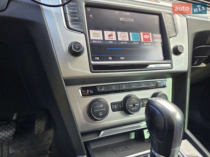 Универсал Volkswagen Passat 2016 в Буче