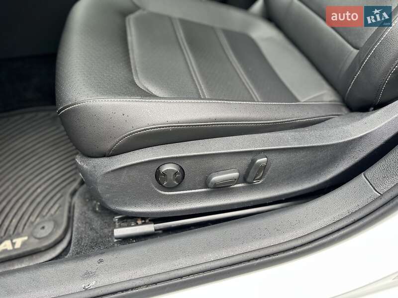 Седан Volkswagen Passat 2020 в Киеве