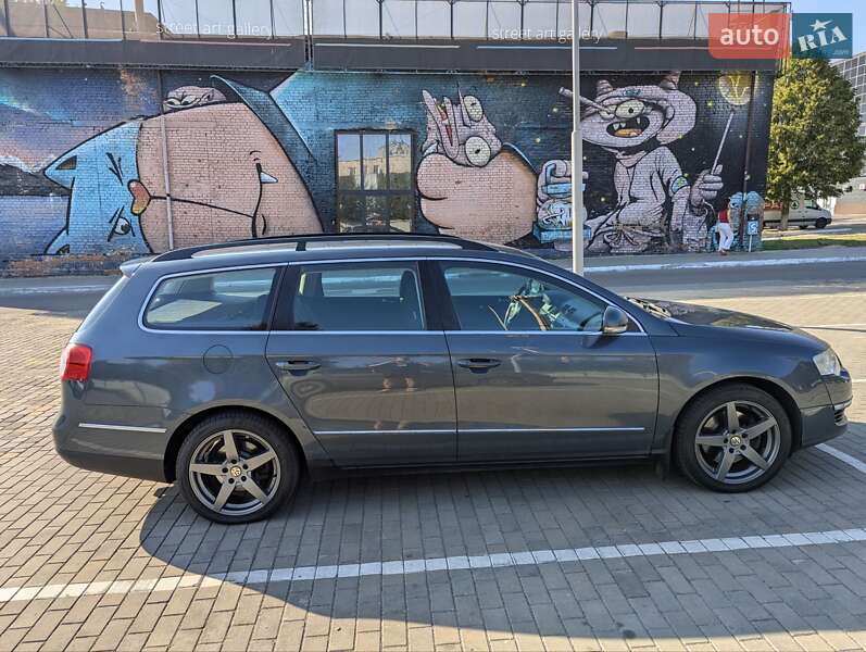Универсал Volkswagen Passat 2010 в Луцке