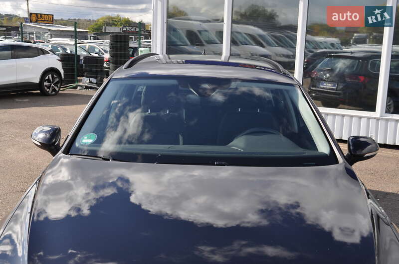 Универсал Volkswagen Passat 2022 в Киеве