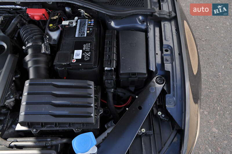 Универсал Volkswagen Passat 2022 в Киеве