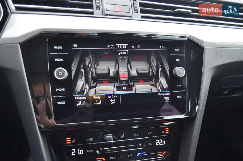 Универсал Volkswagen Passat 2022 в Киеве