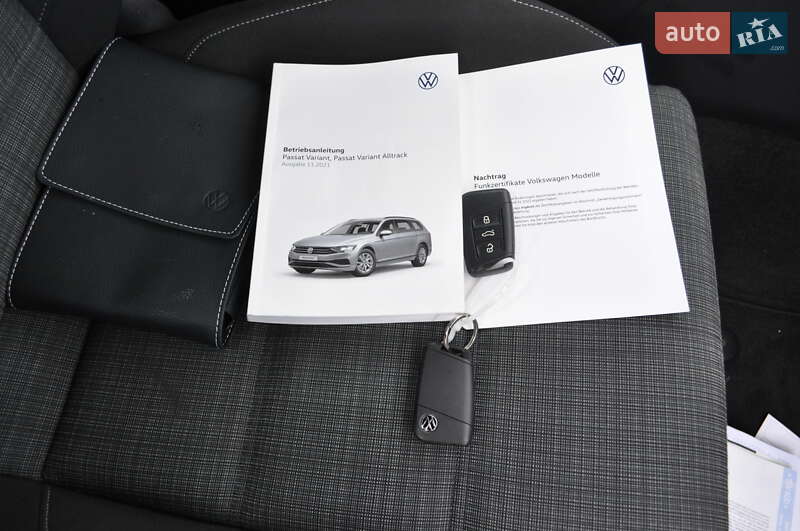 Универсал Volkswagen Passat 2022 в Киеве