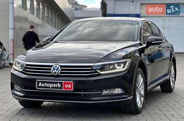 Седан Volkswagen Passat 2017 в Одессе