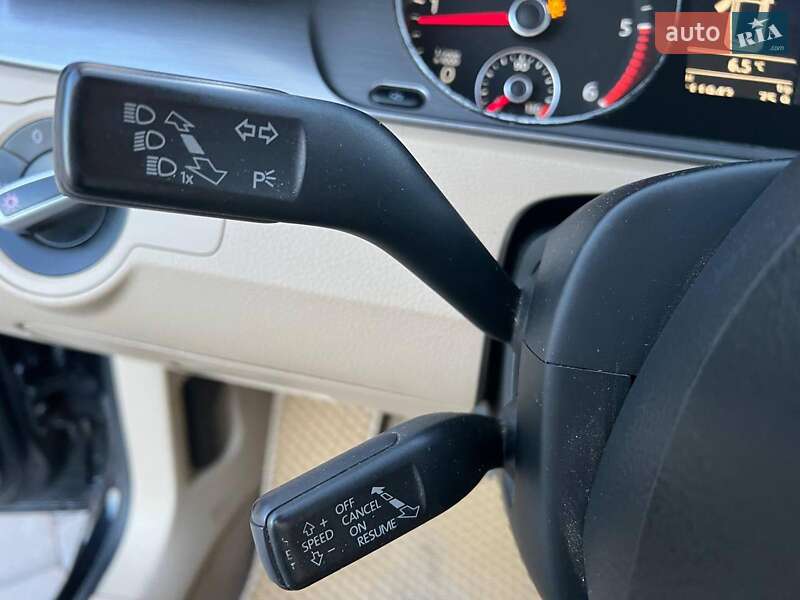 Універсал Volkswagen Passat 2011 в Львові фото 26 Універсал Volkswagen Passat 2011 в Львові