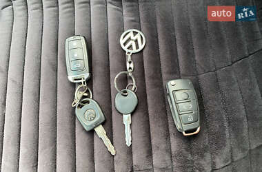 Универсал Volkswagen Passat 1995 в 