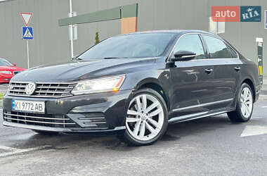 Седан Volkswagen Passat 2016 в Києві