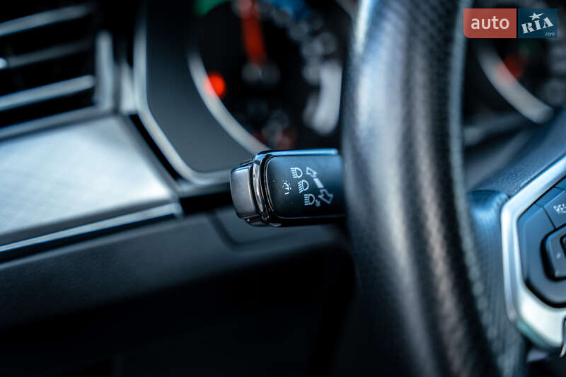 Универсал Volkswagen Passat 2021 в Киеве