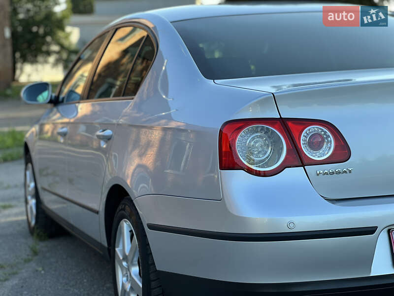 Седан Volkswagen Passat 2006 в Лубнах