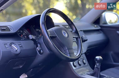 Седан Volkswagen Passat 2006 в 