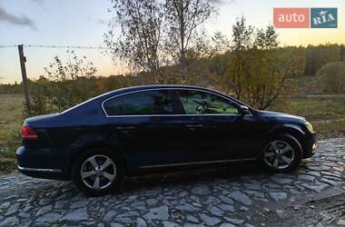 Седан Volkswagen Passat 2011 в Виннице