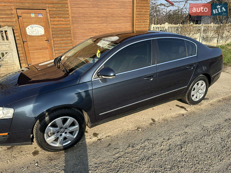 Седан Volkswagen Passat 2005 в Чернівцях фото 4 Седан Volkswagen Passat 2005 в Чернівцях