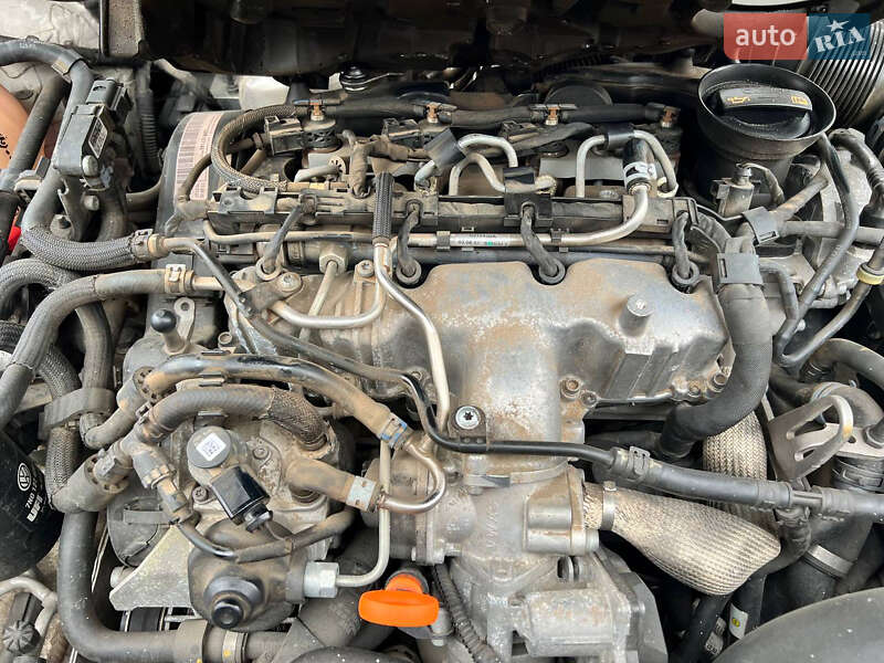 Седан Volkswagen Passat 2012 в Харькове