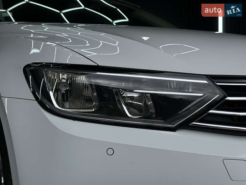 Седан Volkswagen Passat 2016 в Тячеве фото 13 Седан Volkswagen Passat 2016 в Тячеве