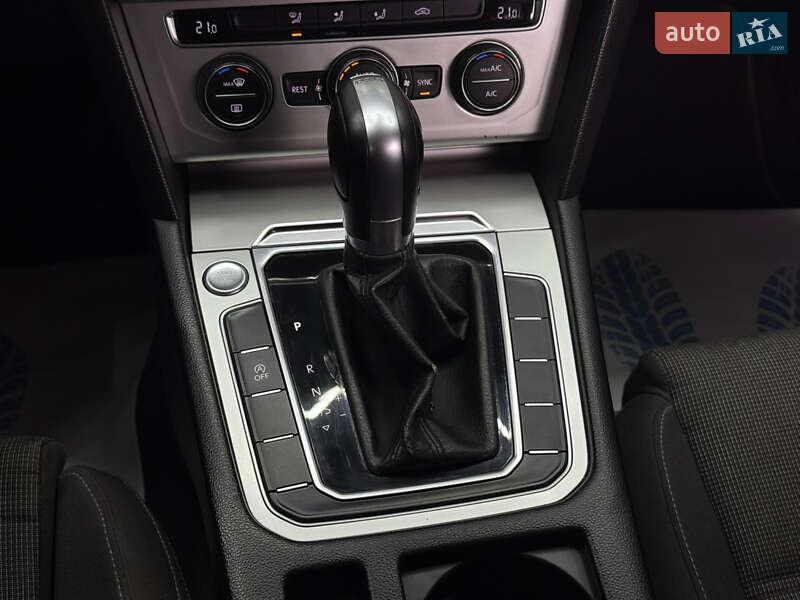 Седан Volkswagen Passat 2016 в Тячеве фото 29 Седан Volkswagen Passat 2016 в Тячеве