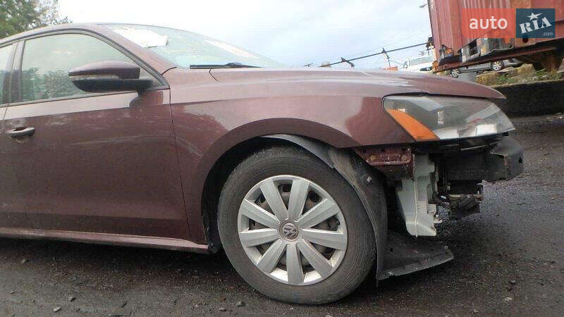 Седан Volkswagen Passat 2012 в Киеве фото 8 Седан Volkswagen Passat 2012 в Киеве