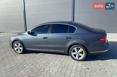 Седан Volkswagen Passat 2013 в 