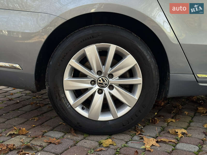 Седан Volkswagen Passat 2013 в Тячеве фото 16 Седан Volkswagen Passat 2013 в Тячеве