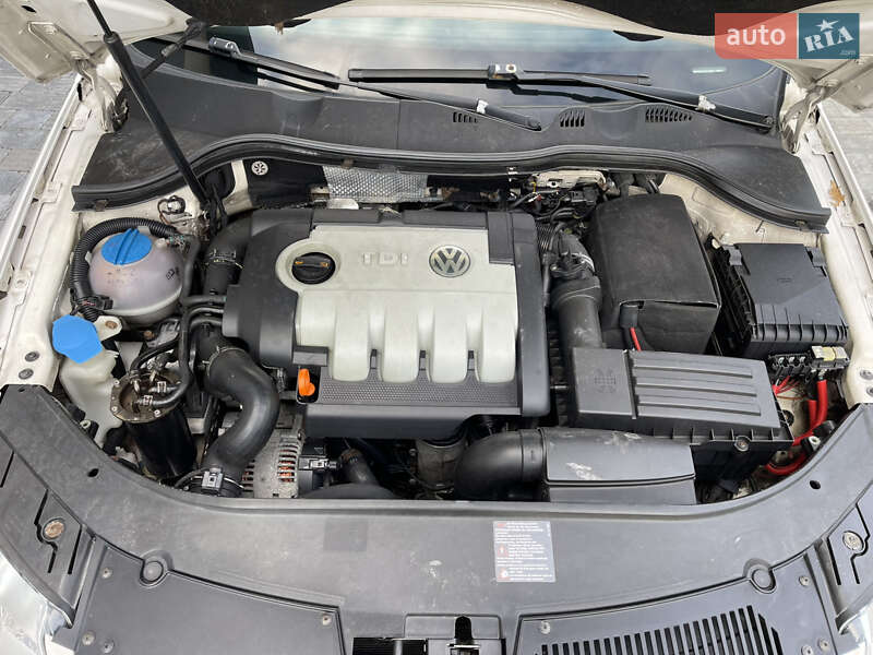 Универсал Volkswagen Passat 2007 в Надворной